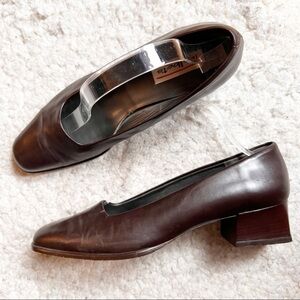 Talbots: Vintage Brown Smooth Leather Block Kitten Heels Size 9N